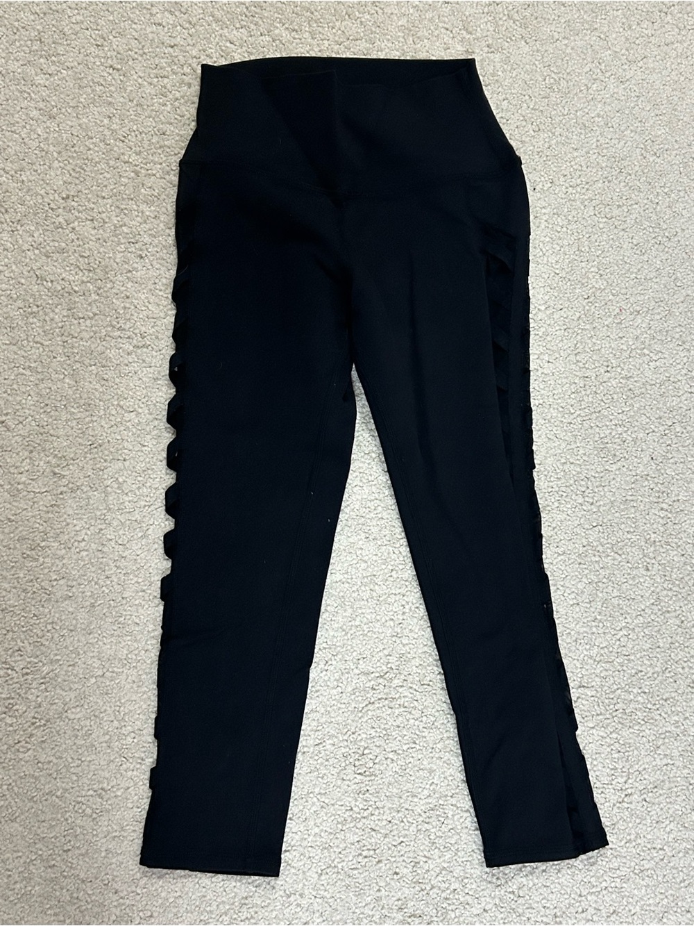 ALO cropped black Leggings with Side Cut Detail